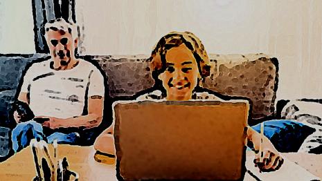 Réseaux sociaux ordinateur - réseaux - sociaux - père - surveille Tu as le droit d'aller sur les réseaux sociaux mais ton père surveille ce que tu fais...