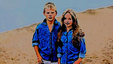 Copie conforme habits - blanc - bleu - chemise - aime Pour montrer que vous êtes ensemble, vous décidez de vous habiller de la même façon...