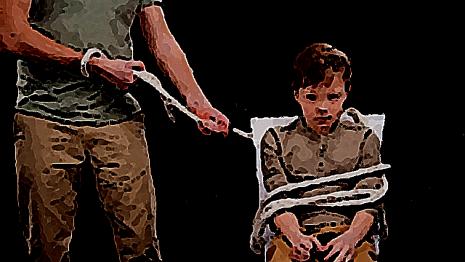 Attaché lié - chaise - peur - inconnu - raisons Tu te retrouves lié à une chaise avec une corde solide sans savoir comment tu es arrivé là...