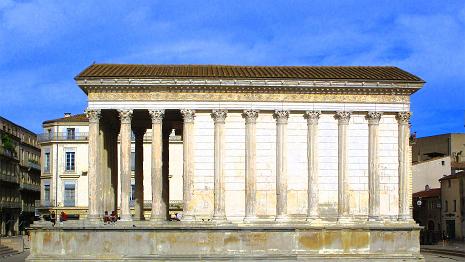 Maison carrée